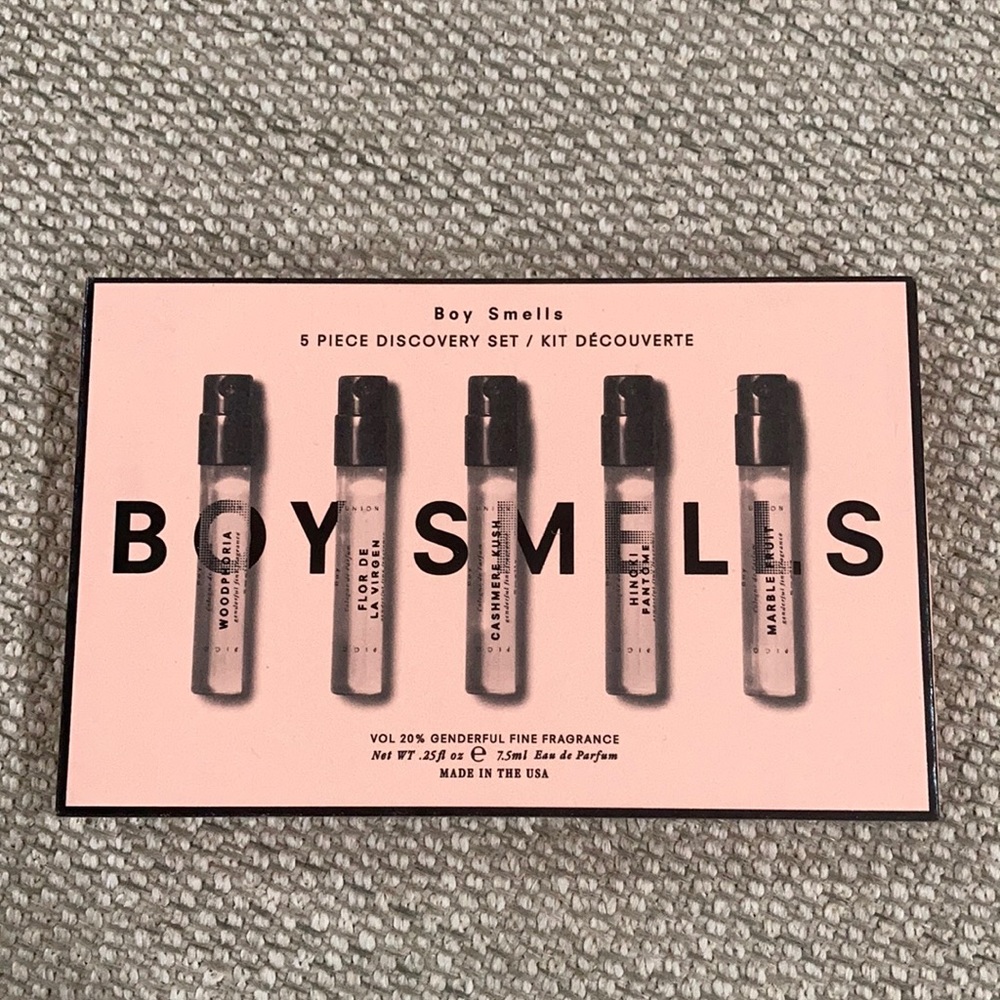 Boy smells discovery set